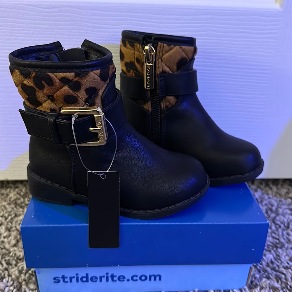 Brand new Tahari toddler boots size 5